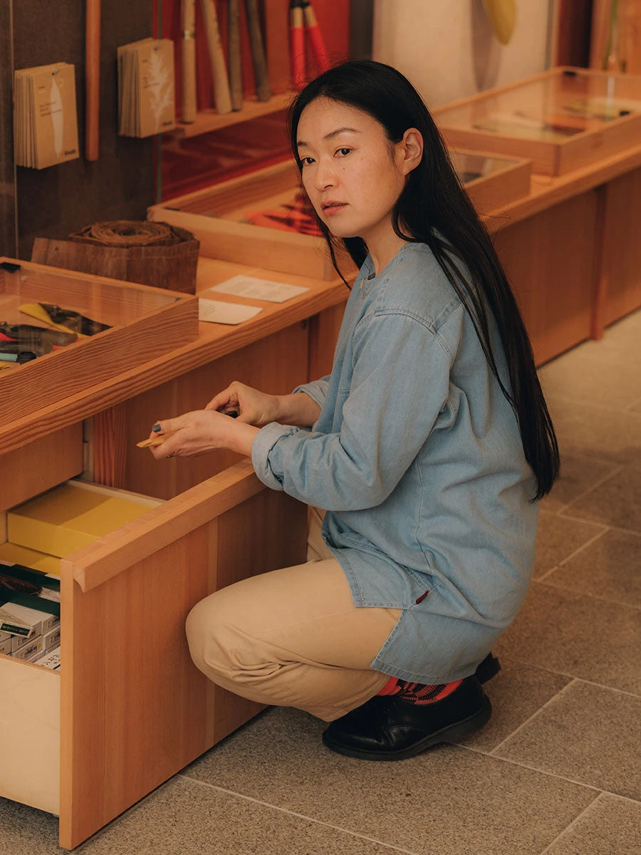 Oliver Spencer X Niwaki Ohana Gardening Smock Mullins Denim Indigo Light 13 Oliver Spencer X Niwaki Ohana Gardening Smock Mullins Denim Indigo Light - Image 11