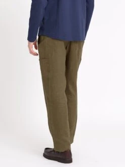 Judo Trousers Padworth Green -Men's Fashion-Oliver Spencer ModelOSMT49iJudoTrousersPAD01GRNPadworthGreen15copy Softness